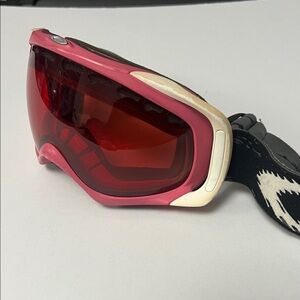 Oakley Crowbar Goggles with Rose Prizm lenses